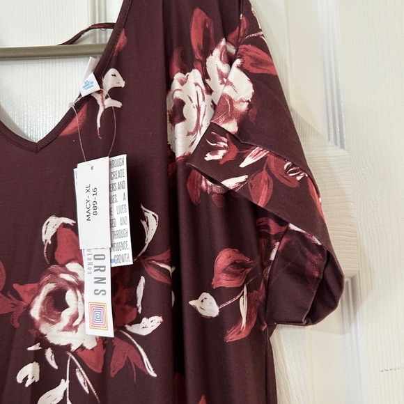 LuLaRoe Macy dresses, NWT, XL, Burgundy floral and Black/white marble - Picture 11 of 16